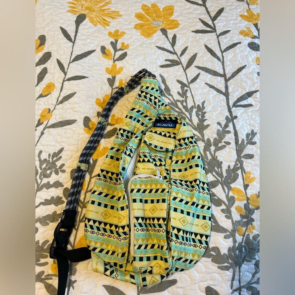 New Kavu Purse